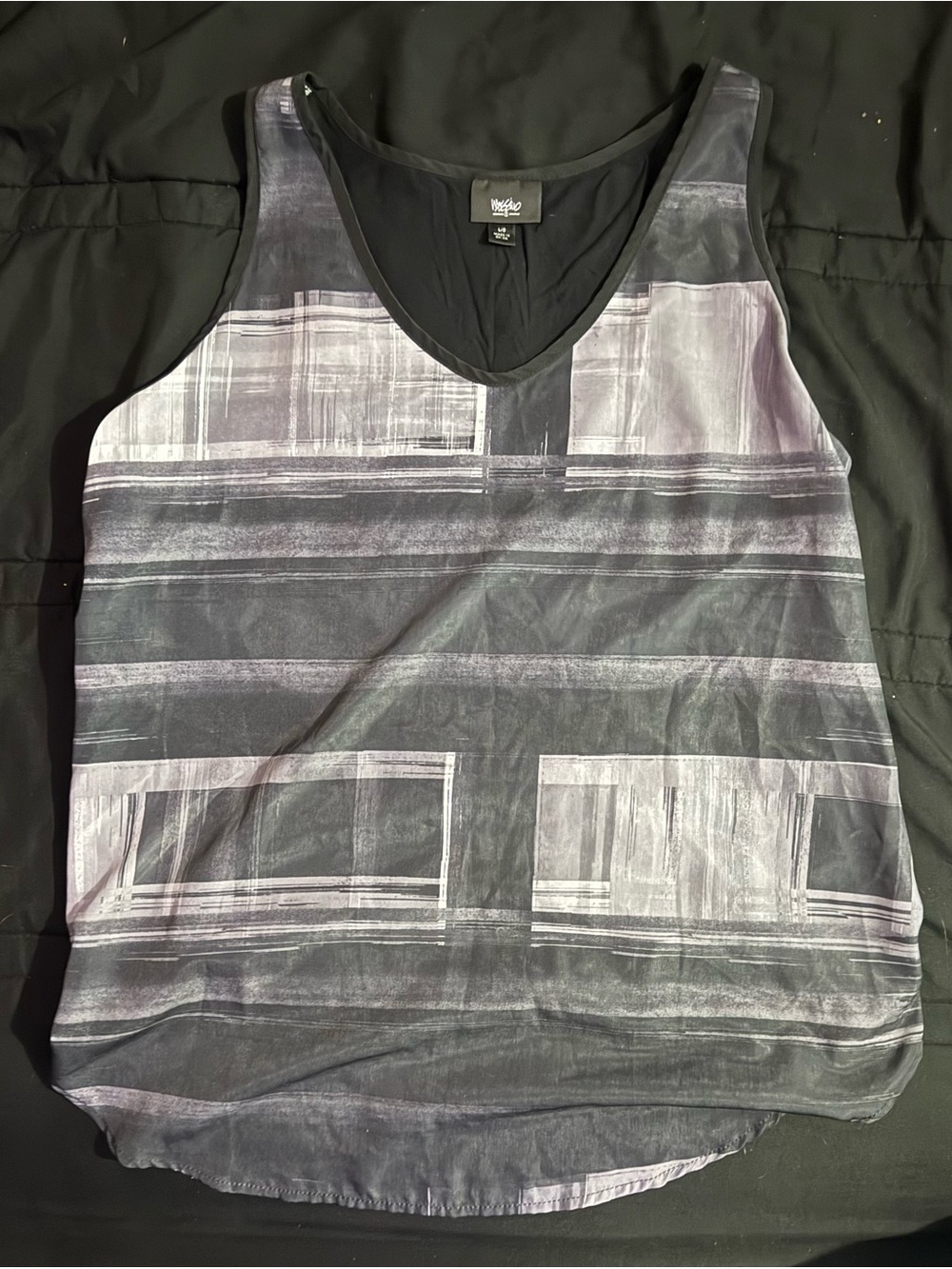 Mossimo Supply Co. Black and Gray Graphic Scoop Neck Tank